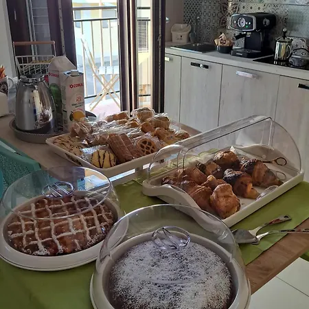 Elegance Bed and breakfast 4*