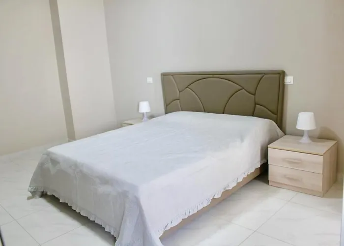 Elegance Bed and breakfast 4*