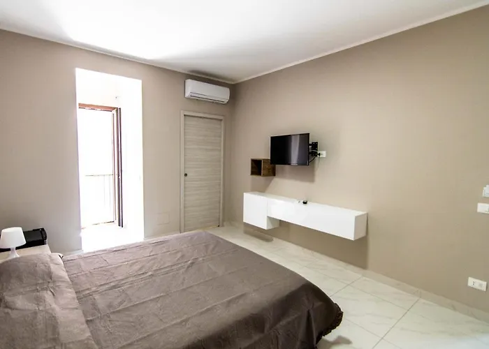 Elegance קריאטי