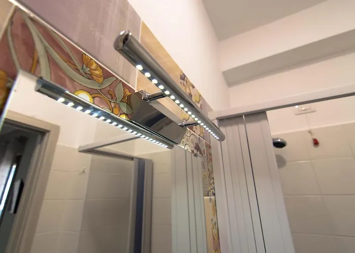 Elegance לינה וארוחת בוקר קריאטי